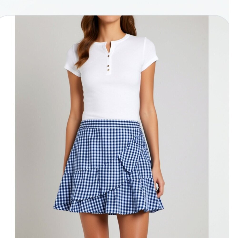Sim & Sam mini skirt Size small NWT (F11)